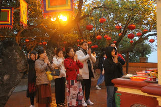 Gìn giữ nét đẹp đi lễ đầu năm