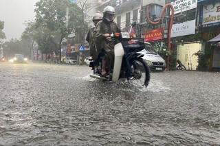 Ngày 13/10: Tây Nguyên và Nam Bộ tiếp tục mưa dông