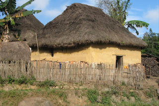 Ấm áp nhà trình tường