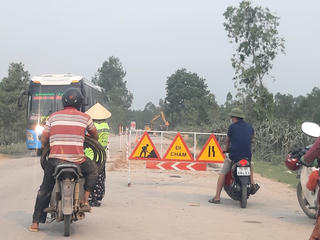 Quốc lộ 12A xuống cấp: Mất an toàn giao thông