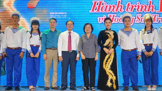 Hưởng ứng hành trình '10 năm vì Hoàng Sa-Trường Sa thân yêu'