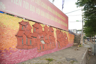 Con đường gốm sứ Hà Nội - Bài 1: Đã trùng tu nhưng 'đâu vẫn hoàn đấy'