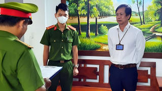 Khi sự thật được phơi bày