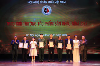 Vinh danh các nghệ sĩ sân khấu