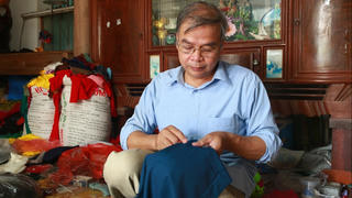 Thăng trầm nghề may làng Trạch Xá
