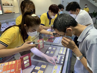 Ngày 14/8, giá vàng trong nước có sự điều chỉnh nhẹ