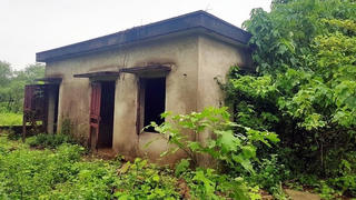 Hàng chục công trình nước sạch tiền tỷ bỏ hoang