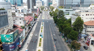 Đề xuất lắp mái che đường Lê Lợi (quận 1, TPHCM): Những ý kiến trái chiều