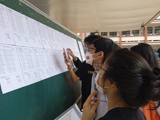 Xoay xở 'chống trượt' lớp 10