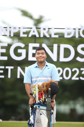 Golfer 16 tuổi háo hức đọ sức với các huyền thoại golf thế giới