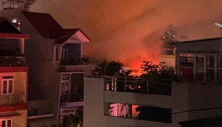 TP Hồ Chí Minh: Cháy nhà lúc nửa đêm, 3 người thương vong