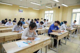 Đề thi Ngữ văn vừa sức, không bất ngờ