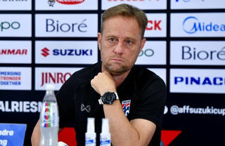 HLV Thái Lan chia sẻ sau trận thua Malaysia