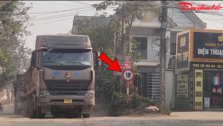 Yên Lạc - Vĩnh Phúc: Loạt xe siêu trường siêu trọng 'hoành hành' trên đường dân sinh