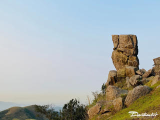 Ngày lễ ‘đi trốn’ trên núi Đá Chồng