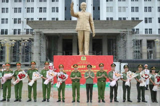 Cán bộ Công an tỉnh Kon Tum đến nhận công tác tại Công an tỉnh Quảng Ngãi