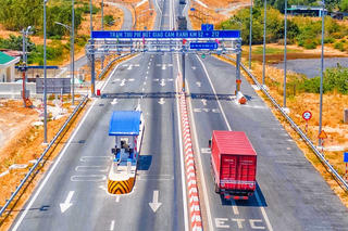 Thu phí bỏ barie đầu vào cao tốc: Thiếu hành lang pháp lý trả tiền sau