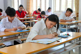 Quảng Ninh: Hơn 1.000 sĩ tử cạnh tranh vào trường chuyên duy nhất của tỉnh