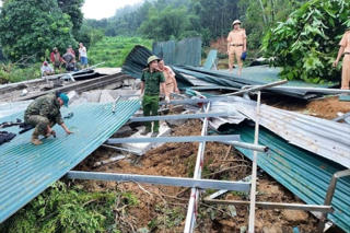 Vụ sạt lở nghiêm trọng tại Hà Giang: Phân luồng giao thông trên tuyến Quốc lộ 2