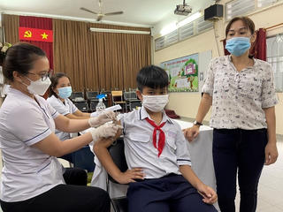 TP Hồ Chí Minh: Một tuần nỗ lực tiêm vaccine cho trẻ em 