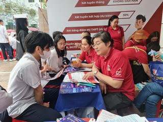 Nam Định: Ngày hội tuyển sinh giúp các bạn trẻ định hướng tương lai