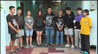 TPHCM: Khám xét 6 địa điểm, bắt nhóm 'tổng đài' lừa đảo người dân ở nhiều địa phương