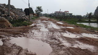 Tỉnh lộ 522B hư hỏng, dân bức xúc