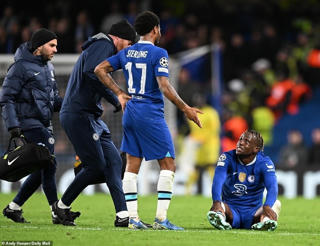 Chelsea dẫn đầu bảng E, giành vé đi tiếp Champions League