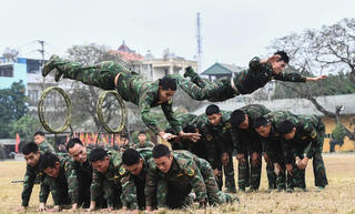 “Vượt nắng, thắng mưa, say sưa luyện tập” chuẩn bị cho Triển lãm Quốc phòng quốc tế