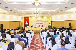 Khơi dậy khát vọng Việt Nam vươn mình phát triển