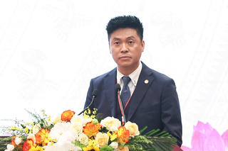 Để lá cờ đỏ sao vàng mãi tung bay kiêu hãnh trên trường quốc tế