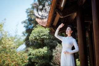 Sao Mai Huyền Trang hát về Bác nhân kỷ niệm 133 năm ngày sinh của Người