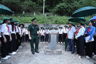 Vùng đất biên cương “nở hoa”