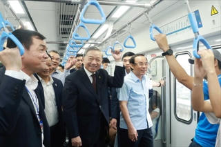 Tổng Bí thư Tô Lâm trải nghiệm thực tế Tuyến Metro Bến Thành-Suối Tiên