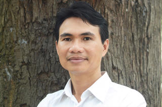 Nhà văn Trương Anh Quốc: Văn chương là chông gai, càng bơi càng không thấy bờ