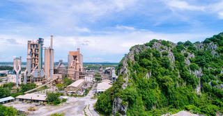 Hướng đi xanh cho ngành xi măng