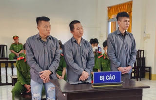 Kiên Giang: Qua 51 lần giao dịch ma túy, 3 bị cáo lãnh án hơn 23 năm tù giam