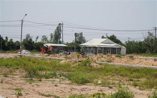 Di dời, tái định cư và sinh kế