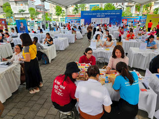 Hà Nội: 11.000 người tham gia Ngày hội việc làm tại Đông Anh