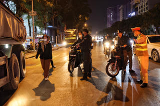 Công an Hà Nội xử lý nhiều trường hợp vi phạm kịch khung nồng độ cồn