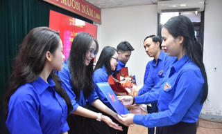 Sinh viên xuất sắc được thu hút về Tỉnh đoàn Hà Tĩnh