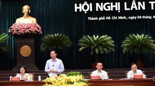 TP Hồ Chí Minh chỉ ra nhiều nguyên nhân khiến tăng trưởng kinh tế bị sụt giảm