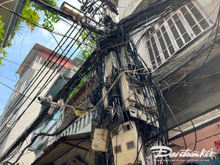 Hà Nội: Nguy cơ cháy nổ từ 'mớ bòng bong' dây điện