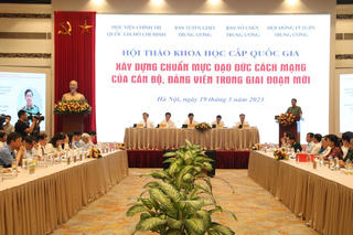 Kết hợp chặt chẽ giữa 'xây' và 'chống'