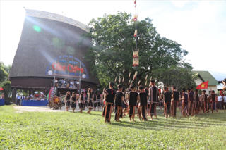 Kon Tum: Hỗ trợ xây dựng, sửa chữa 16 nhà rông truyền thống các DTTS