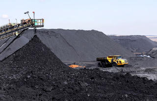 'Vàng đen' giữa khủng hoảng năng lượng