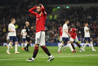 Man Utd hòa 2-2 Tottenham ở vòng 33 Premier League