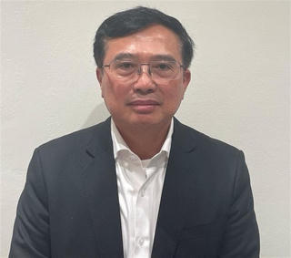 Bắt tạm giam cựu Thứ trưởng Bộ Công thương Hoàng Quốc Vượng