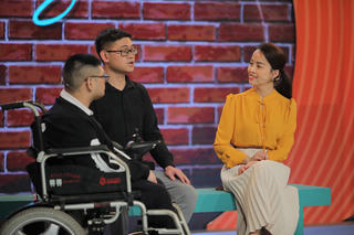 Hành trình vượt khó của hai anh em khuyết tật