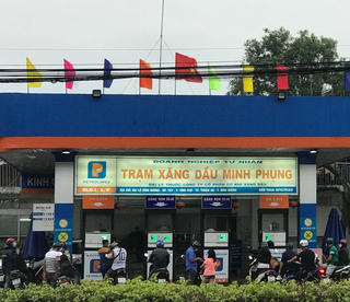 Bình Dương: Nhiều cây xăng đóng cửa, cơ quan quản lý nói 'lượng dự trữ đảm bảo nhu cầu'